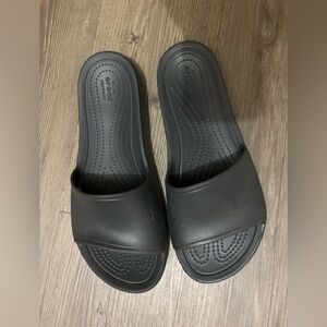 Black Crocs slides size 9